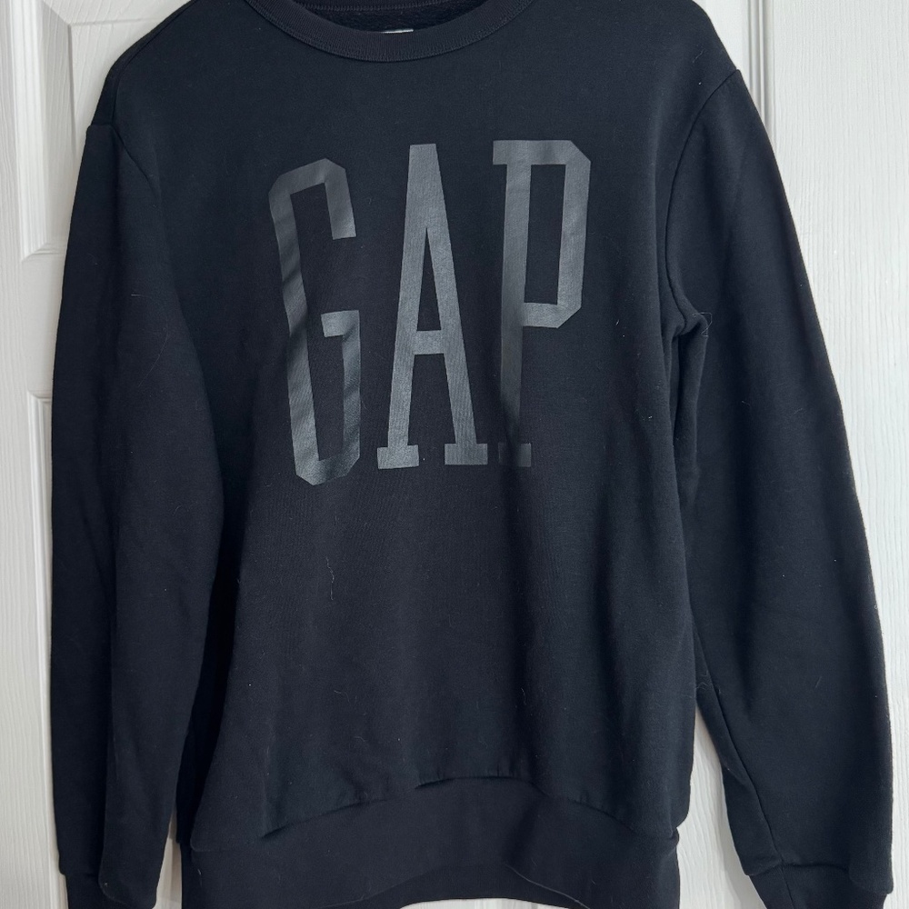 GAP Black Crewneck Sweatshirt Large Logo Traditional Classic Men Medium Pullover